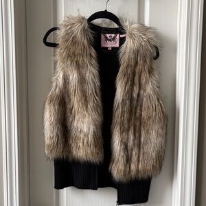JUICY COUTURE Faux Fur Vest with Black Knit